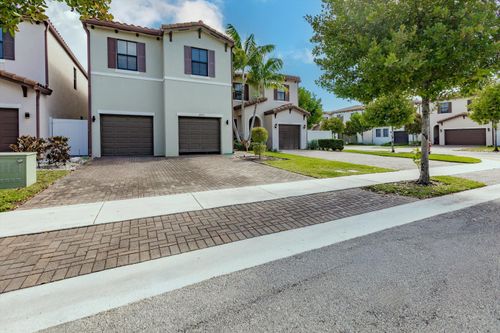 6026-6026 Pine Tree Way, Riviera Beach, FL, 33410-1923 | Card Image