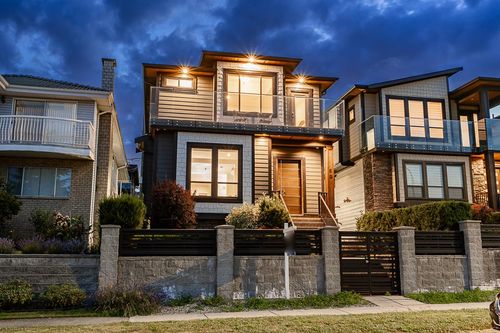 89 Warwick Ave, Burnaby, BC, V5B3X2 | Card Image