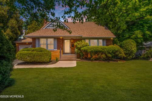 4 Conover Ct, Edison, NJ, 08817-4434 | Card Image