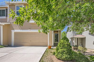 5447 S Quatar Court, Townhouse with 3 bedrooms, 2 bathrooms and 2 parking in Aurora CO | Image 1