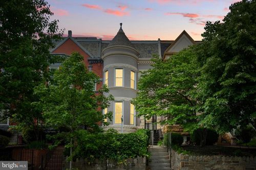 136 R St Ne, WASHINGTON, DC, 20002-2120 | Card Image
