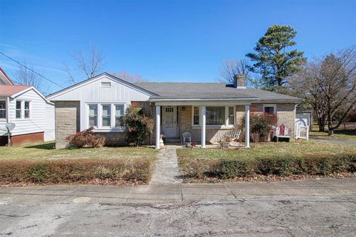 407 Owens St, Cave City, KY, 42127-8416 | Card Image