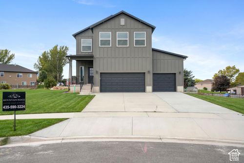 453 N 460 E, Salem, UT, 84653-4906 | Card Image