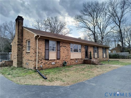 9913 Graves Rd, South Chesterfield, VA, 23803-1122 | Card Image