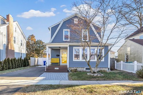 202 Taft St, Stratford, CT, 06615-6636 | Card Image