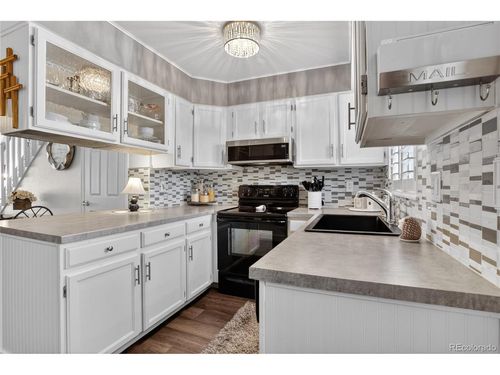 8190 S Fillmore Cir, Centennial, CO, 80122-3431 | Card Image