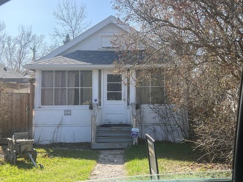 461 5 Street E, Drumheller, AB, T0J0Y4 | Card Image