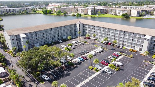 p214-3362 Lake Bayshore Drive, Bradenton, FL, 34205 | Card Image