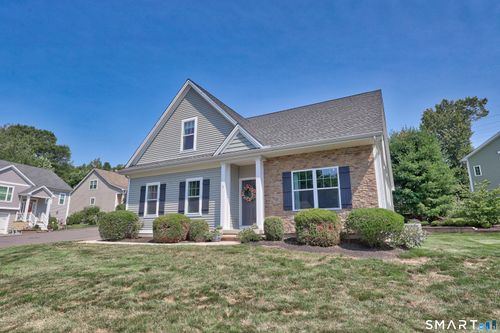 1-1 Heritage Ct, Wolcott, CT, 06716-2681 | Card Image