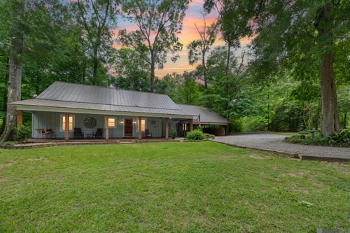7000 Barrow Creek Dr, Saint Francisville, LA, 70775-4624 | Card Image