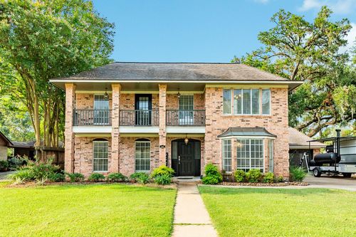 107 Driftwood Dr, Lake Jackson, TX, 77566-4435 | Card Image