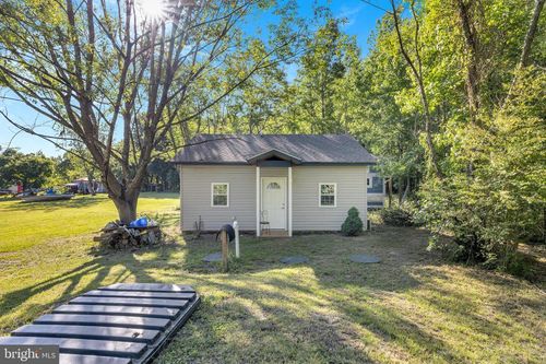 20333 Donovans Rd, Georgetown, DE, 19947-3010 | Card Image