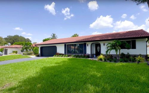 8275 Shadow Wood Blvd, Coral Springs, FL, 33071-6735 | Card Image