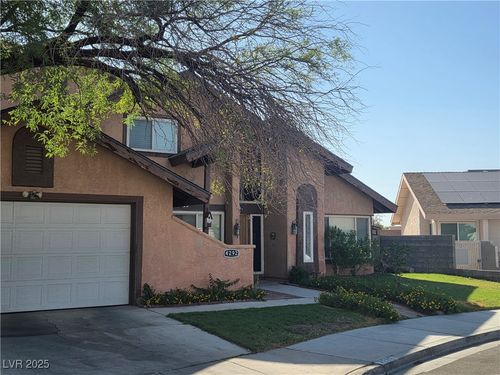 4292 Butterfield Way, Las Vegas, NV, 89103-3105 | Card Image