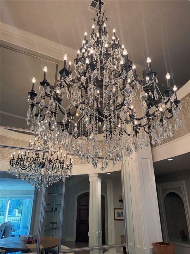 Massive Chandelier | Image 29