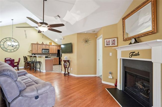 401 Kenley Ct, Condo with 2 bedrooms, 2 bathrooms and 2 parking in Mcdonough GA | Image 11