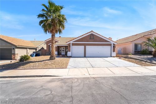 683 Truk Lagoon Dr, Henderson, NV, 89002-5126 | Card Image