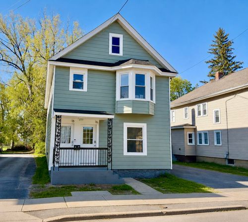 16 Robinson Ter, Plattsburgh, NY, 12901-1609 | Card Image