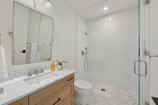 2505 E Lake Of The Isles Pkwy, House other with 5 bedrooms, 7 bathrooms and null parking in Minneapolis MN | Image 41