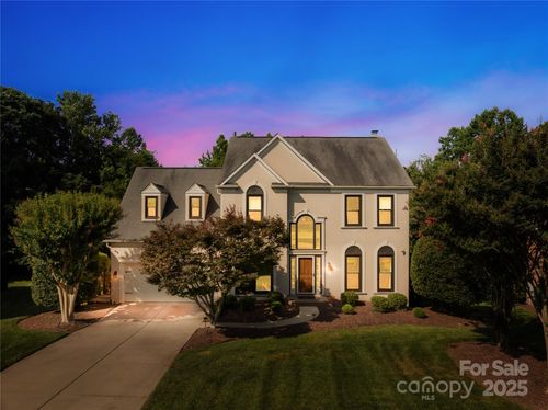 5536 Piper Glen Dr, Charlotte, NC, 28277-1328 | Card Image