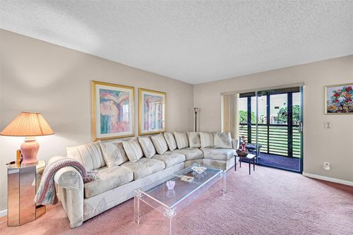305-10101 Sunrise Lakes Blvd, Sunrise, FL, 33322-5838 | Card Image