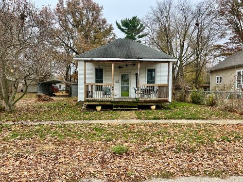 117 W South St, Cerro Gordo, IL, 61818-4319 | Card Image