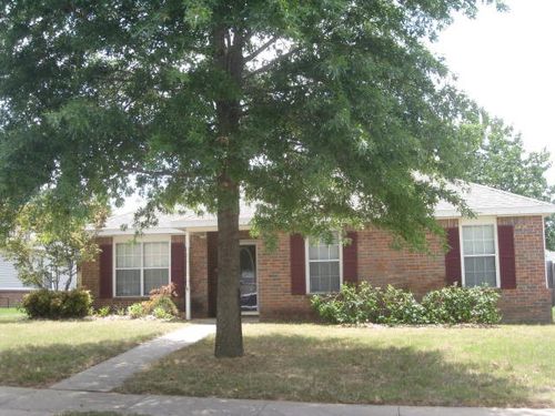 5641 W Fountain St, Fayetteville, AR, 72704-5565 | Card Image