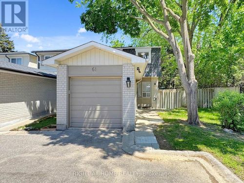 61 Plum Tree Way, North York, ON, M2R3J1 | Card Image