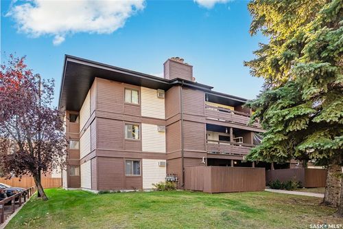 302-437 Pendygrasse Rd, Saskatoon, SK, S7M5C1 | Card Image
