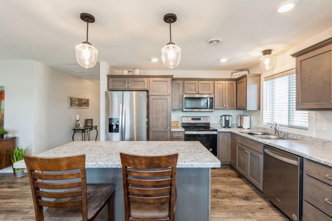 413 Fawn Run, Townhouse with 2 bedrooms, 2 bathrooms and null parking in Kenyon MN | Image 5