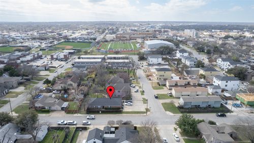 2803 Wayside Ave, Fort Worth, TX, 76110-2815 | Card Image
