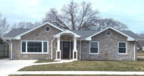 340 N Berrien St, New Buffalo, MI, 49117-1020 | Card Image