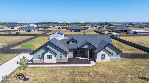 114 Blazing Wind Trl, Ovalo, TX, 79541-2511 | Card Image