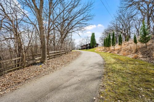 17125 Stodola, Minnetonka, MN, 55345 | Card Image