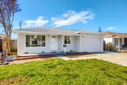 1105 Kellogg St, Suisun City, CA, 94585-2808 | Card Image