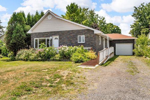 74 St Lawrence St, South Dundas, ON, K0C1X0 | Card Image