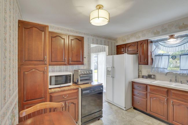 6693 Red Coach Ln, House other with 3 bedrooms, 2 bathrooms and null parking in Reynoldsburg OH | Image 15