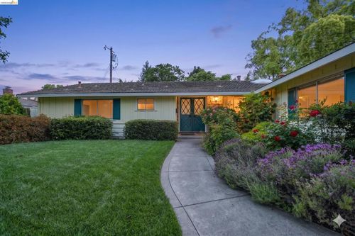 1718 Pepperwood Ct, Concord, CA, 94521-1126 | Card Image