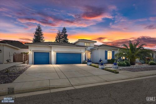 9015 Claro De Luna Dr, Bakersfield, CA, 93314-8551 | Card Image