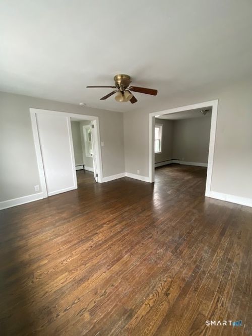 31 Tyler Ave, Plainville, CT, 06062-2498 | Card Image