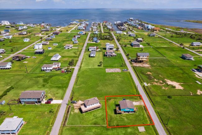 4014 2 Nd St, House other with 2 bedrooms, 1 bathrooms and 1 parking in Galveston TX | Image 5