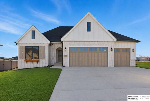 12401 Fenwick St, Papillion, NE, 68046-5065 | Card Image