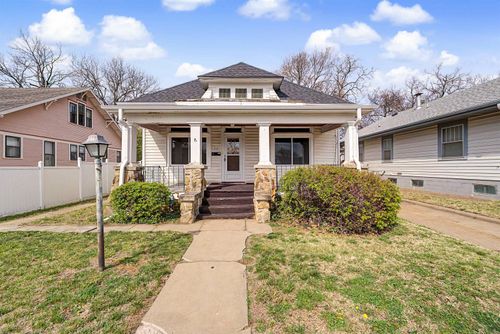 712 S 5th St, Salina, KS, 67401-4907 | Card Image