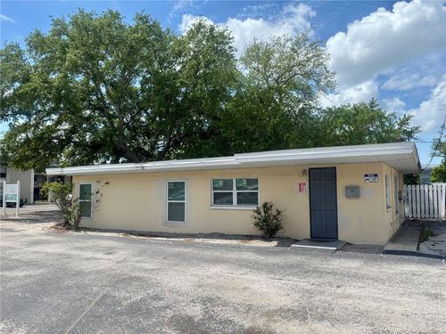 3713 W Mckay Ave, TAMPA, FL, 33609-4519 | Card Image