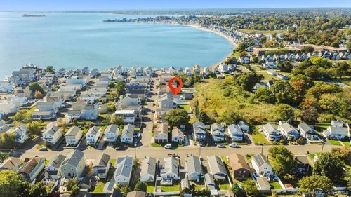 32 Morehouse Ave, Milford, CT, 06460-7635 | Card Image