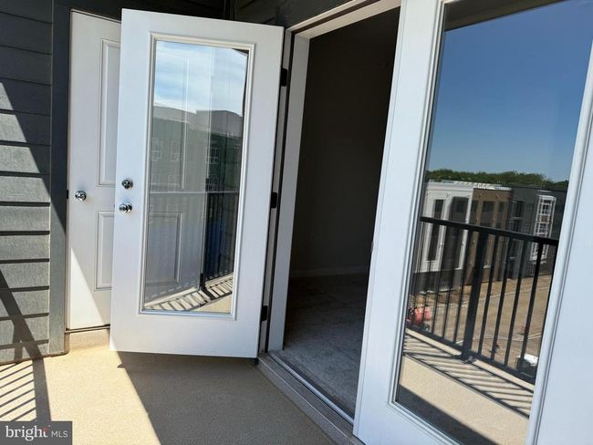 405 - 1 Culvert Dr, Condo with 2 bedrooms, 1 bathrooms and null parking in WEST WINDSOR NJ | Image 44