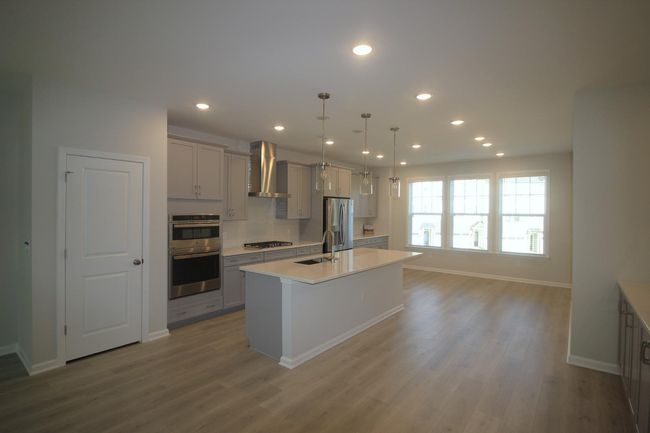 Photo #5 | Image 5