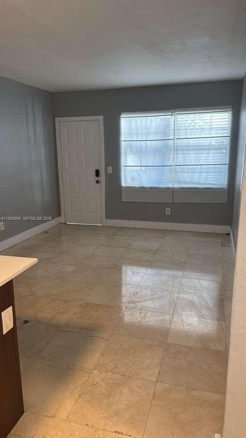 7-551 Ne 62nd St, Miami, FL, 33138-6123 | Card Image