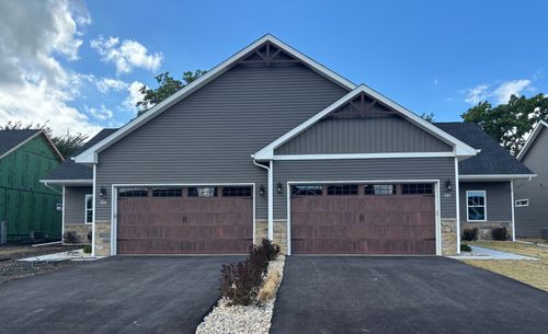 615 Anjali Ct, Sycamore, IL, 60178-9021 | Card Image