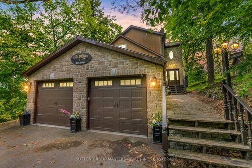 4216 Pine Ridge Dr, Verona, ON, K0H2W0 | Card Image